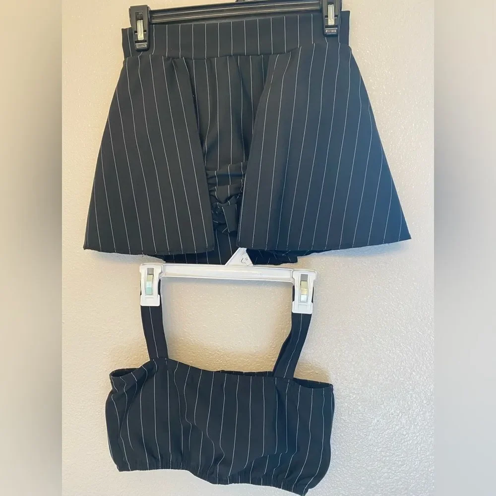 Kelle dance black pinstripe costume 2 piece culture Jazz 2666 MA-Medium adult